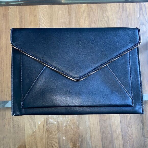 Black envelope lurch 12” x 8.5” inside & outside pockets. Zipper edge accent - Picture 4 of 10